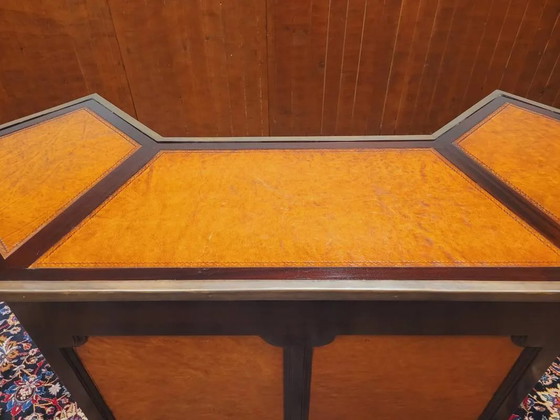 English Chesterfield mahogany bar fully upholstered in leather, Barstools (photo 10 of 22)