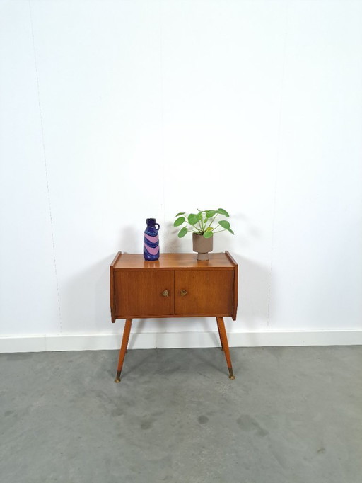 Mid Century Jaren 50 Kastje Met Schuine Houten Poten