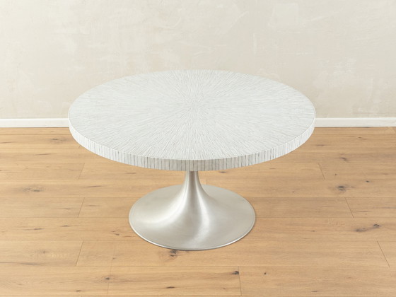 Image 1 of Mesa de centro de mosaico con pie de tulipán