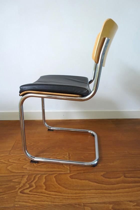 Thonet Mart Stam S 43 (5 x) – Eetkamerstoelen, Leather, Wood (photo 20 of 26)