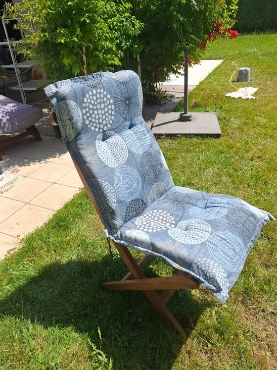 Image 1 of Lot de 4 chaises de jardin pliantes en Teck massif + 4 coussins de chaises à dossier offerts