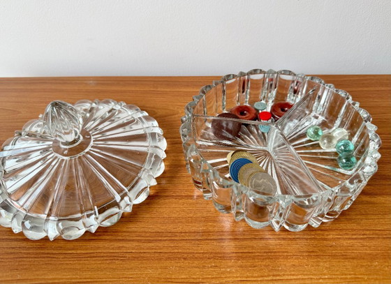 Image 1 of Portaoggetti in vetro vintage con coperchio