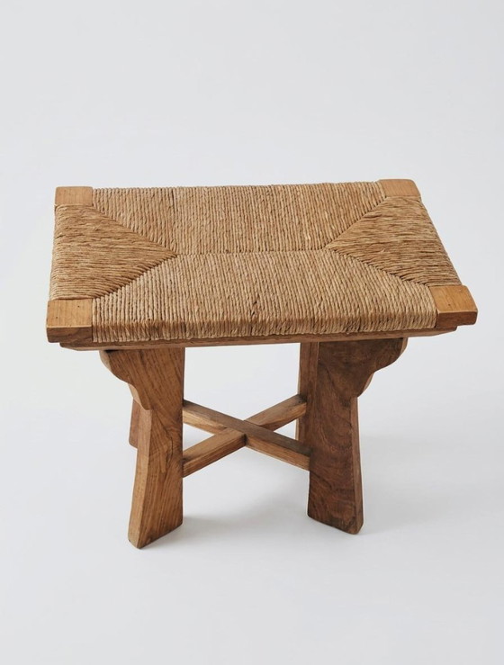 Antiker Hocker aus Holz und Binsen – Rattan (photo 5 of 5)