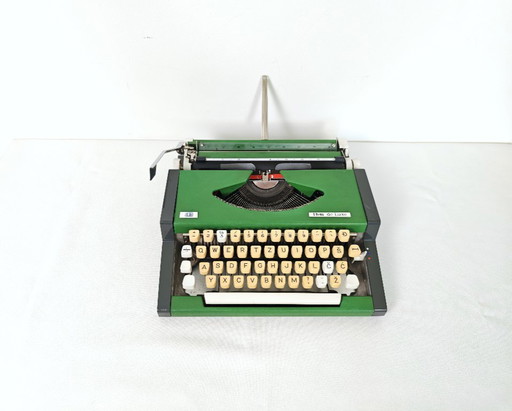 Vintage Green Working Typewriter / Green UNIS TBM De Luxe 1970's / Retro Office / Office Decor / Olympia / Mid Century Modern