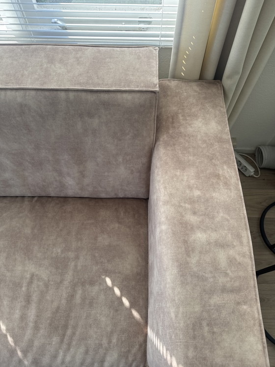 Image 1 of Very neat sofa for sale in like-new condition