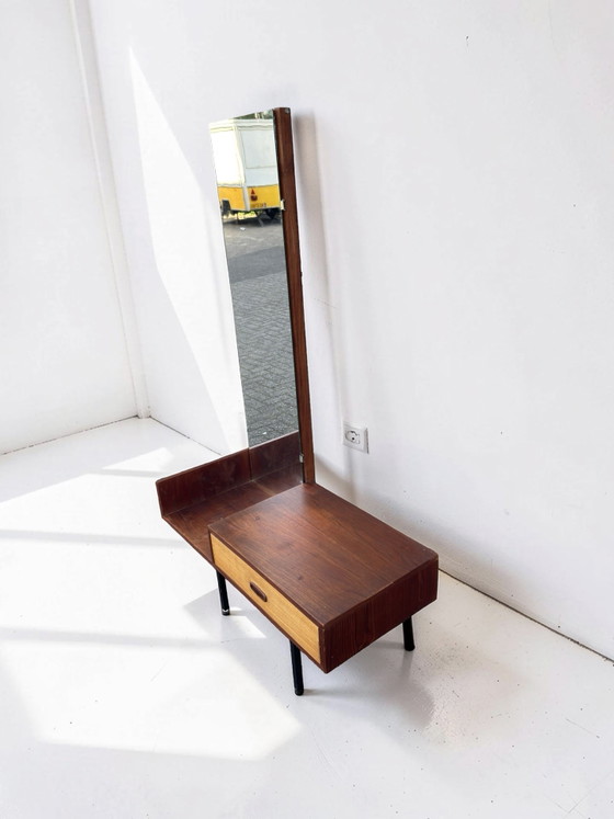 Image 1 of Vintage kaptafel of halmeubel