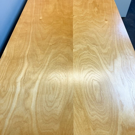 Image 1 of Cassettiera di metà secolo, betulla fiammata, anni '50, restaurata