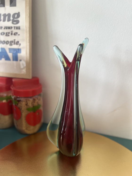 Image 1 of Vaso vintage di Murano – rosso con vetro Sommerso blu-verde – anni '60