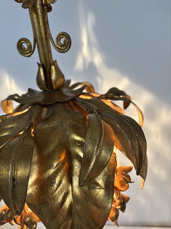 Image 1 of Lampada a sospensione placcata oro, a forma di campanelle di glicine. Disegnata da Banci Firenze negli anni '60.