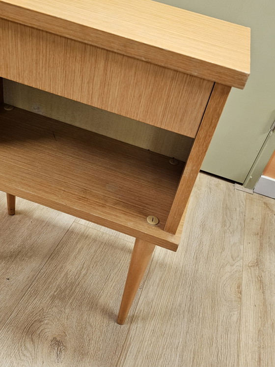Image 1 of Table de chevet vintage scandinave