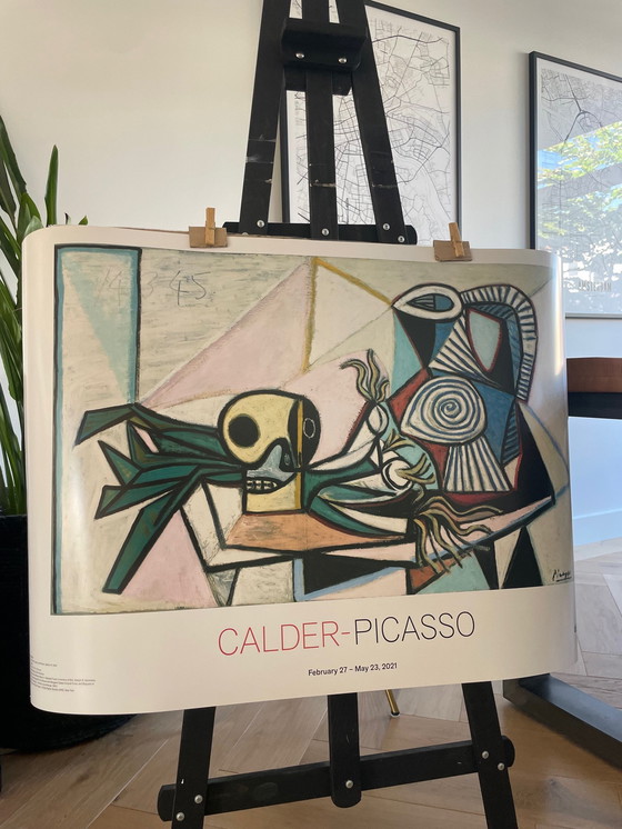 Image 1 of Pablo Picasso (1881-1973), Alexander Calder (1898-1976), Stilleven met schedel, prei en kruik, 14 maart 1945, Copyright.