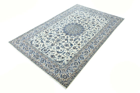 Image 1 of Alfombra oriental Nain 9La anudada a mano con contenido de seda - 303 x 197 cm