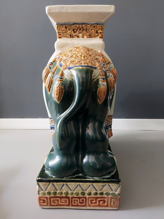 Image 1 of Table à plantes éléphant vintage en céramique XXL