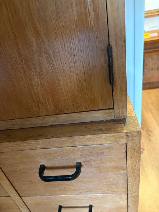 Image 1 of Twee Eiken Vintage Modernist Ladekasten Uit Drukkerij
