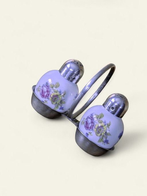 Vintage salt & pepper shaker set | 60s ceramic and metal | floral decor with holder