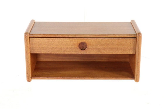 Image 1 of Kai Kristiansen per Vildbjerg pensile credenza piccolo mobiletto vintage danese