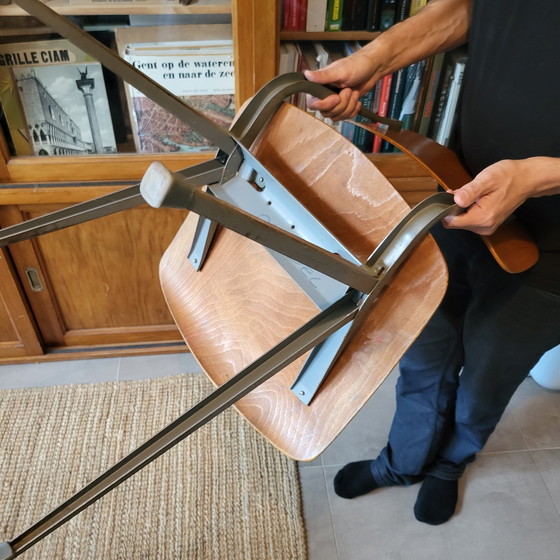 Image 1 of Table et chaise d'architecte Friso Kramer