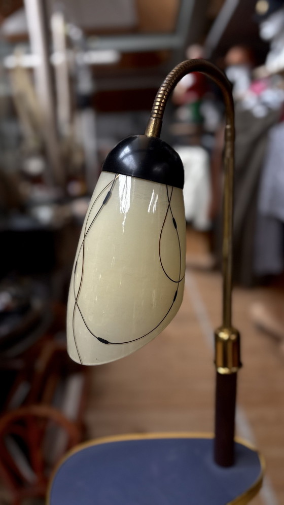 Porte-plantes ouest-allemand des années 1950 / Blumenetagere avec lampe intégrée – Wool, Metal (photo 3 of 5)