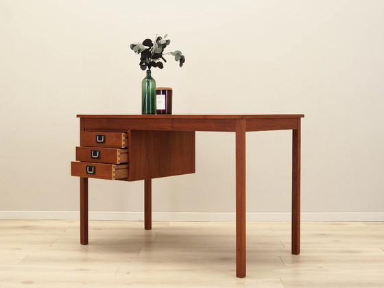Image 1 of Bureau en teck, design danois, années 1970, fabrication : Danemark