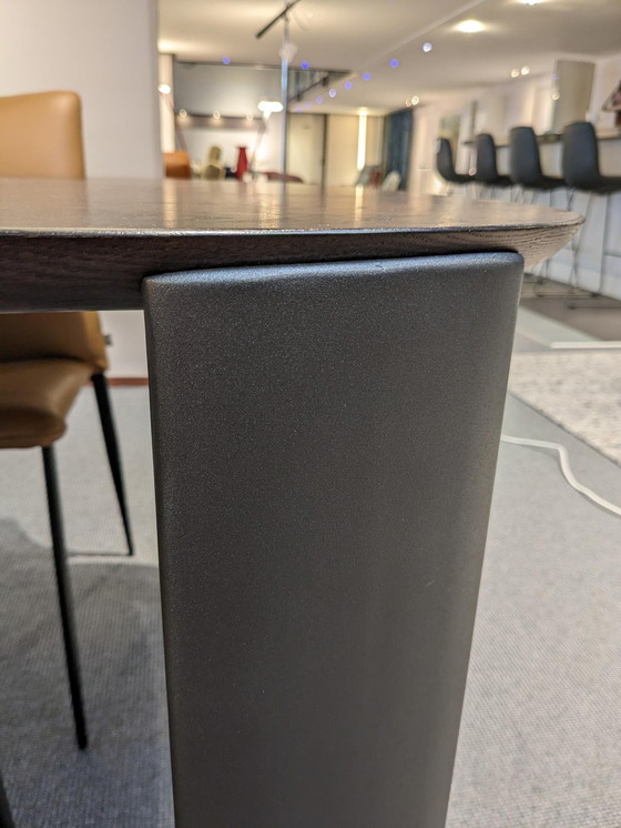 Image 1 of 1x Tico dining table from the brand Leolux