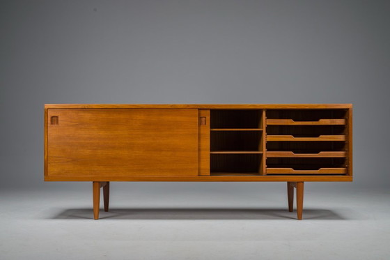 Image 1 of Buffet vintage modèle n° 20 par Niels O. Møller pour J.L. Møllers, 1960s