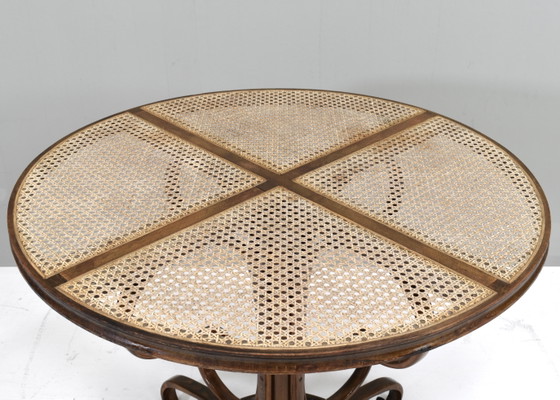 Tavolo da pranzo Bistro Michael Thonet antico in legno curvato e canna - Austria, Tavoli da pranzo, Rattan (foto 4 di 10)