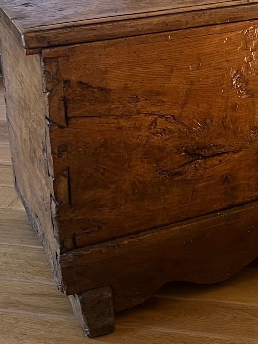 Coffre à couvertures du XVIIe ou XVIIIe siècle