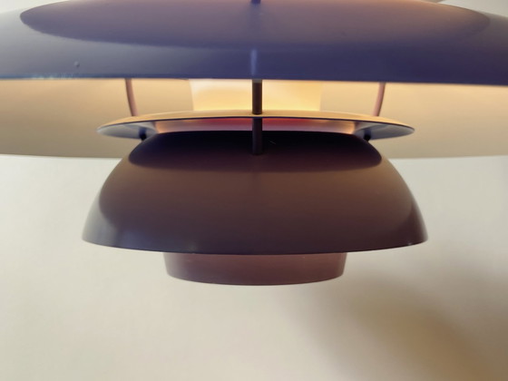 Image 1 of Louis Poulsen Ph5 hanglamp Design Poul Henningsen Denemarken