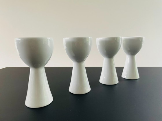 Image 1 of Set van 4 handgemaakte keramieken eierdopjes wit glazuur