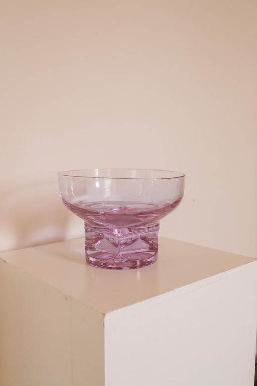 Bol de fruits ou de salade violet italien