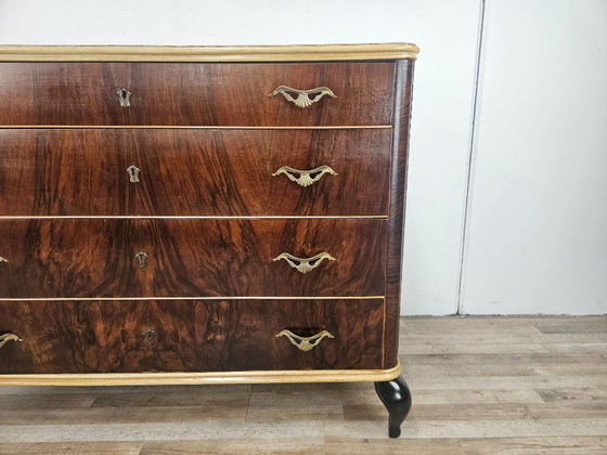 Image 1 of Commode des années 1950 en acajou et érable avec pieds laqués