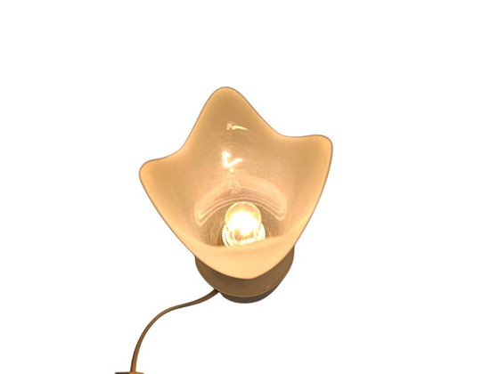 Image 1 of Tulpenleuchte – mattiertes Glas – 2 Tischlampen – Deutschland – 3. Viertel des 20. Jahrhunderts
