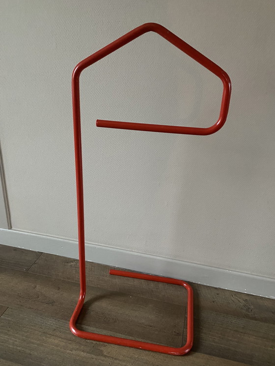 Image 1 of Vintage IKEA Niels Gammelgaard dressboy rood
