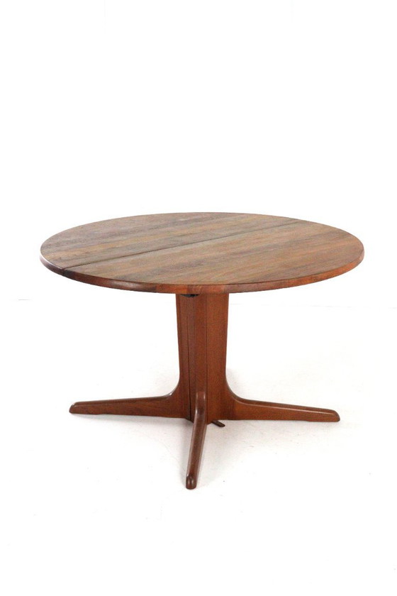 Image 1 of Round extendable teak dining table Danish