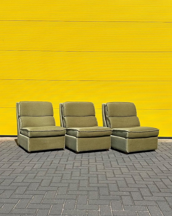 Vintage green Modular sofas – 70s German velour – Velvet (photo 4 of 15)