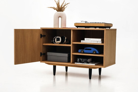 Image 1 of Eichenschrank für Fernseher D-S17