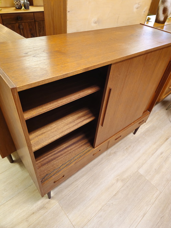 Image 1 of Credenza danese d'epoca Credenza in teak Armadio