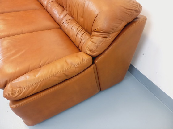 Image 1 of Vintage bank van cognac- en camelkleurig leer uit de jaren 70.