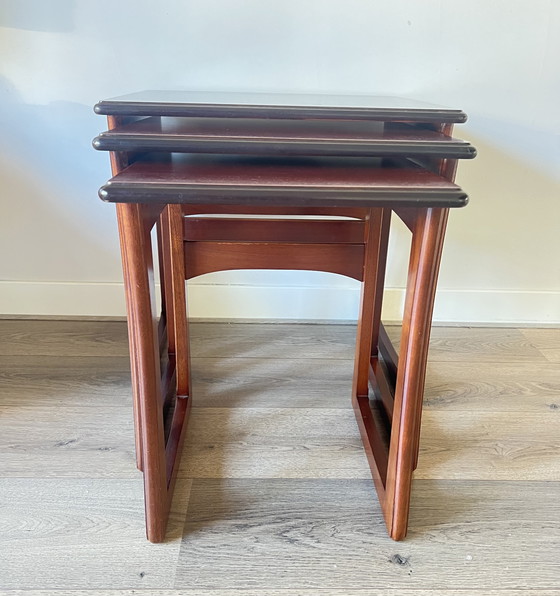 Image 1 of Set di 3 tavolini impilabili vintage