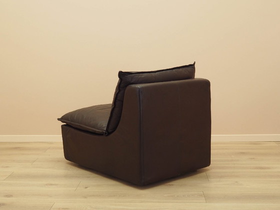Image 1 of Fauteuil en cuir marron, design italien, années 1960, fabrication : Italie
