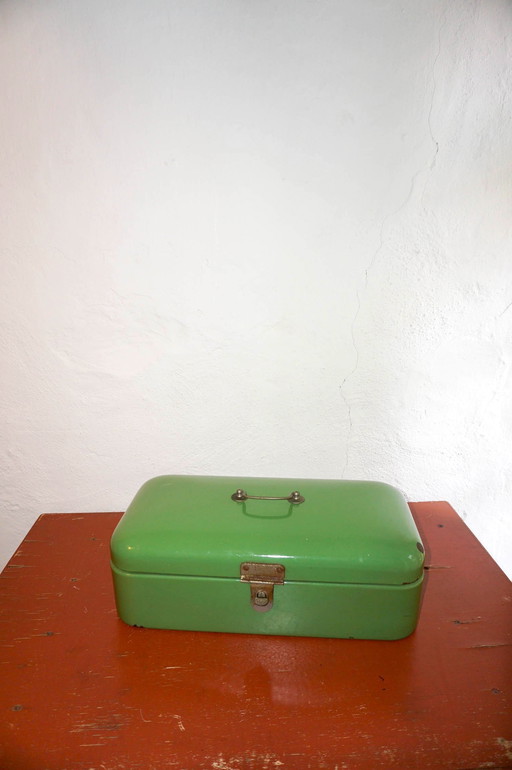 vintage olive green enamel broodtrommel * 1950s dutch bread box * metal storage tin * farmhouse kitchen decor * enamel toolbox