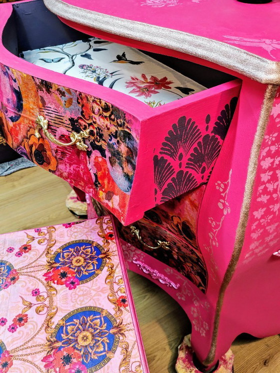 Image 1 of Ladekast met salontafeltje set