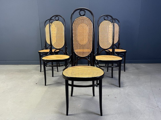 Image 1 of Thonet nr. 207 eetkamerstoelen 'Long John', set van 6, 1985