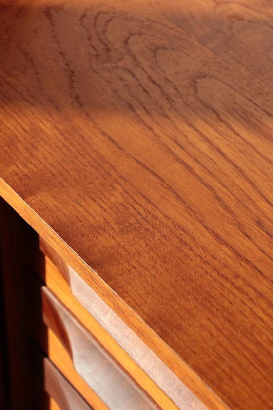 Image 1 of Elliotts of Newbury Teak Dressoir – Mid-Century Design