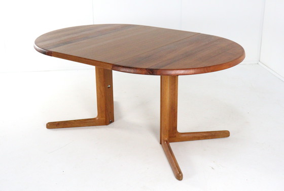 Image 1 of Table de salle à manger ronde extensible en teck massif danois 'Hurup' Vintage