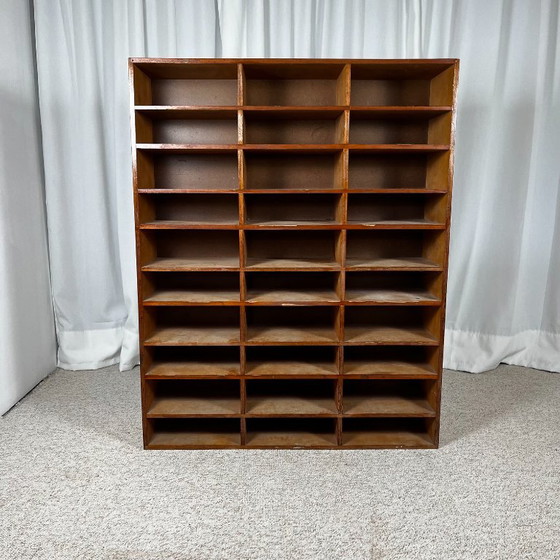 Mobile da lavoro a 30 scomparti, prima metà del XX secolo – Librerie, Legno (photo 3 of 18)