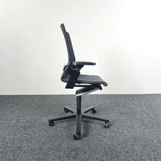 Wilkhahn On Office Chair – Textile (photo 3 of 13)