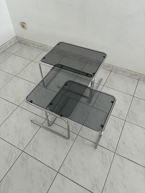 Tables d'appoint gigognes vintage cadre tubulaire verre fumé – Chrome, Glass (photo 4 of 15)