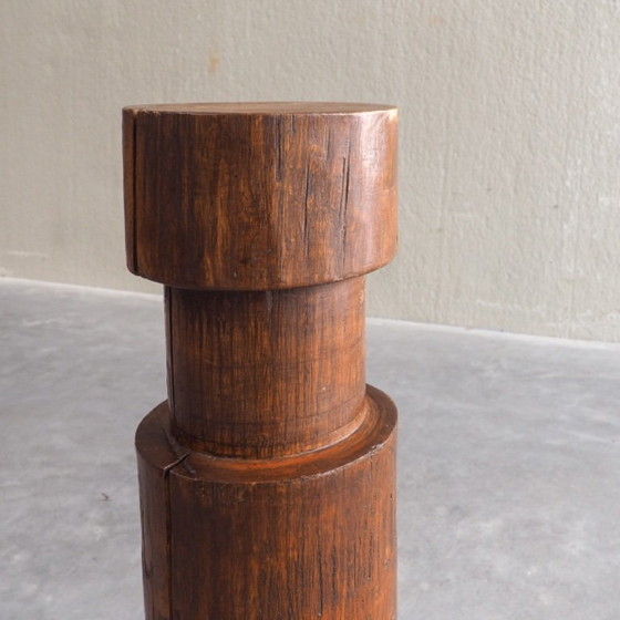 Pedestal escultural de madera maciza – Objetos decorativos, Wood (photo 14 of 16)