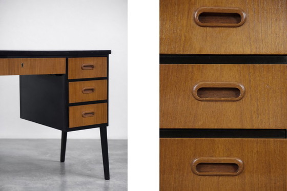 Image 1 of Scrivania vintage in teak svedese moderna di metà secolo, anni '60